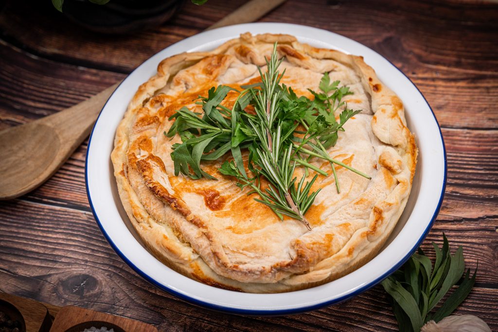 Large Cheese and Ham Pie